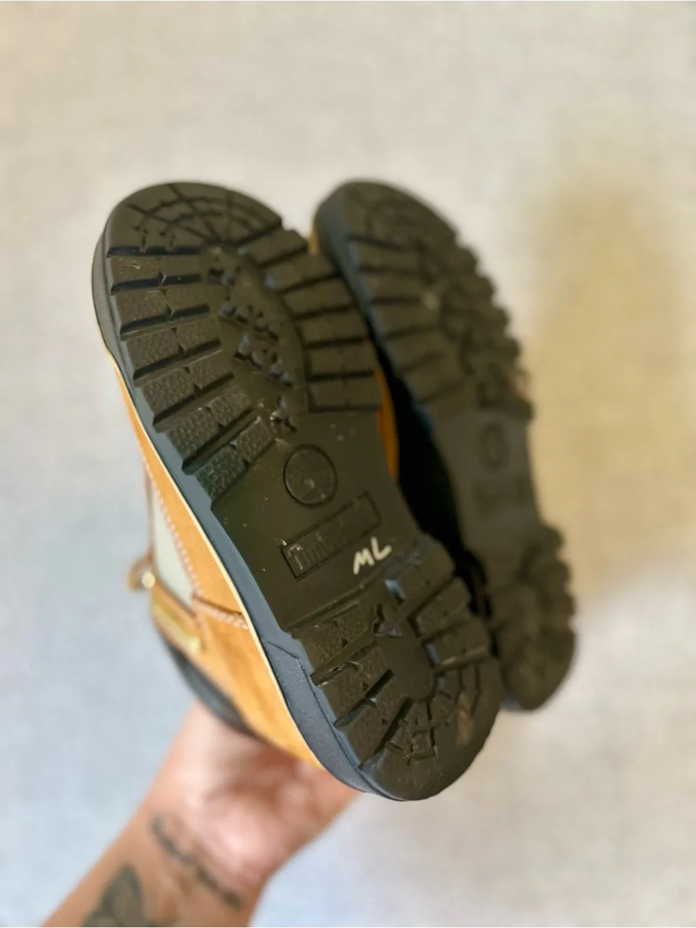 Timberland Kids Field Boots Wheat Nubuck Brown Leather Size 13 Youth